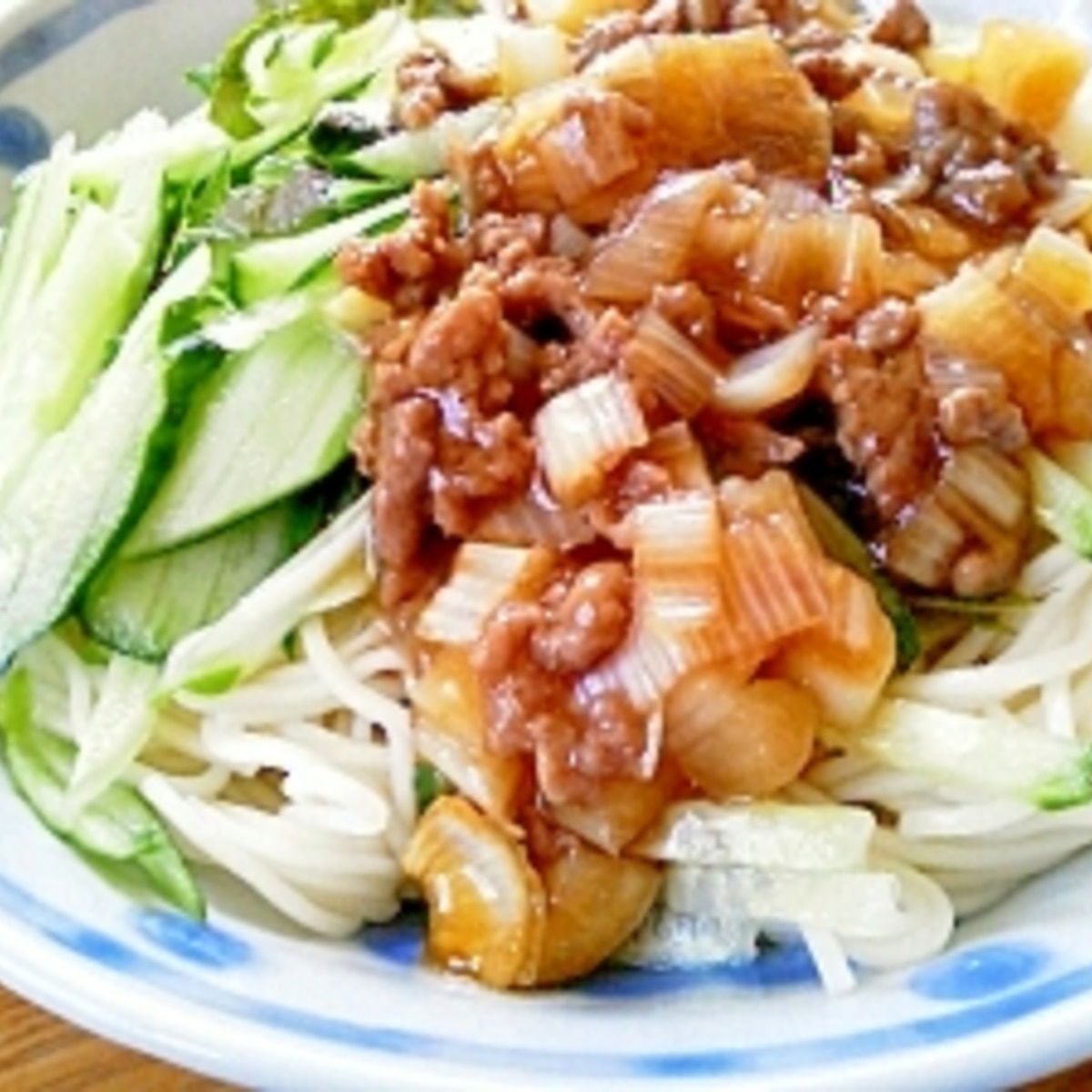 夏バテ気味の人におススメ 肉味噌で食べる冷や麦 レシピ 作り方 By ちゅろす1972 楽天レシピ 夏バテ気味の人におススメ 肉味噌で食べる冷や麦 レシピ 作り方 By ちゅろす1972 楽天レシピ
